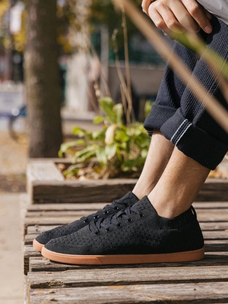 SUAVS knit sneakers lightweight and sustainable