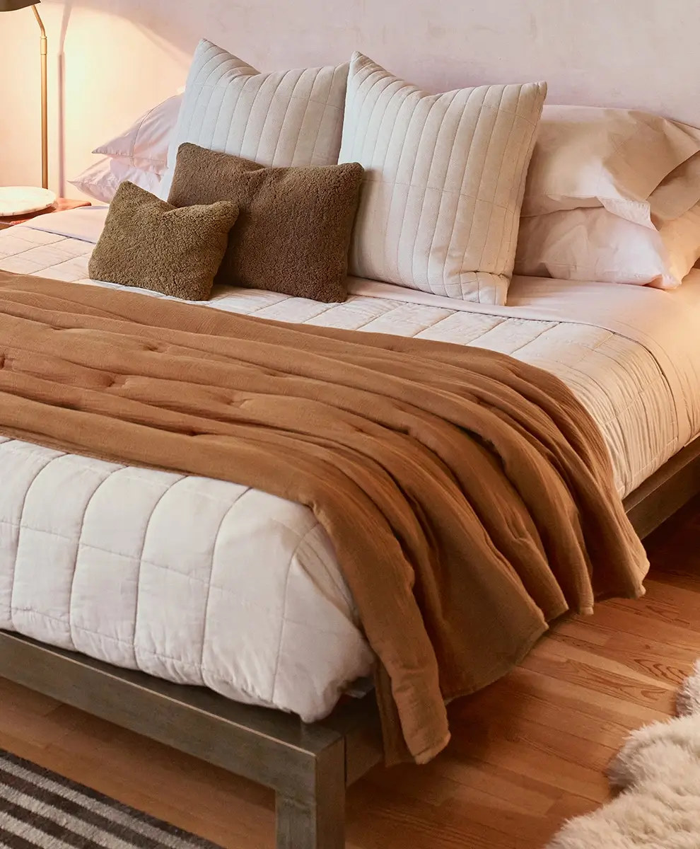 17 Organic Bedding Brands for a Cozy Sleep [2025]